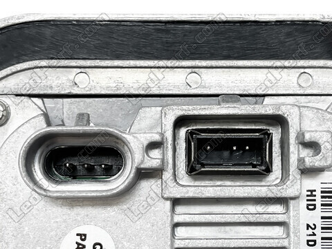 Zoom on the connector of the Xenon ballast for Hyundai Santa Fe III