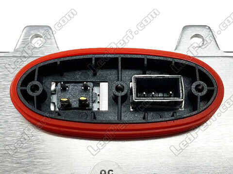 Zoom on the connector of the Xenon ballast for Mercedes Vito (W639)