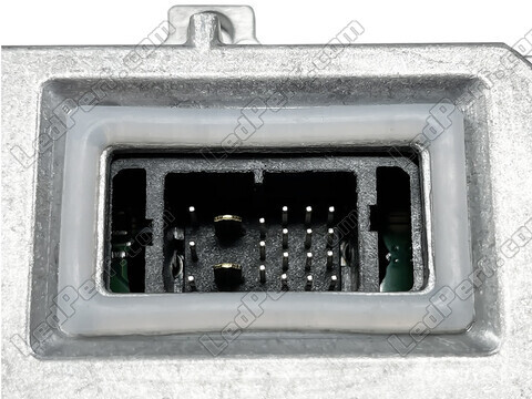 Zoom on the connector of the Xenon ballast for Mini Convertible II (R52)